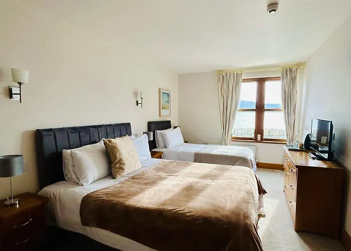 The Waters Edge Hotel