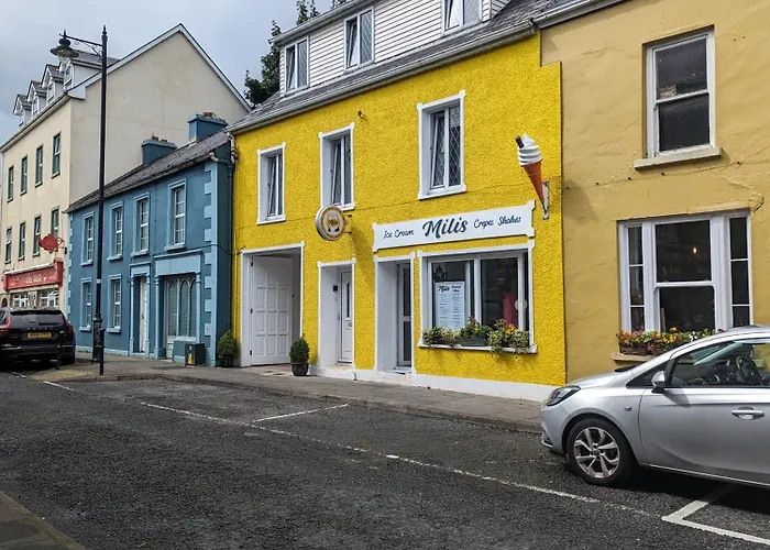 Seaside 3 Bed Killybegs Property On Main Street