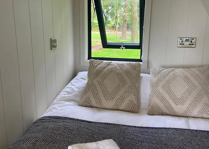 Kildare Countryside Pods