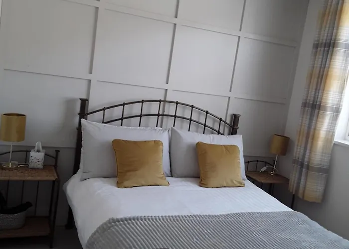 The Lodge Guesthouse