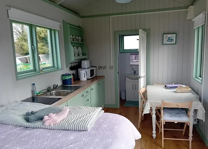 Market Street Shepherd's Hut Leitrim
