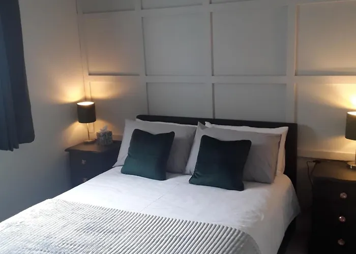 The Lodge Guesthouse