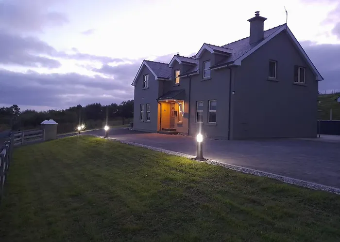Dromore House F94W57E