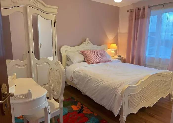 Lily'S Lodge - Beautiful Central Buncrana Home