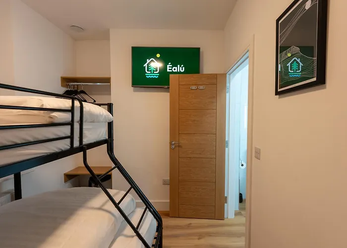 Ealu Lodge