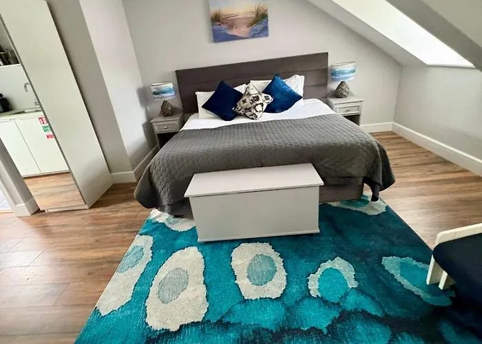 6 New Street Bantry Studio Apartment 3