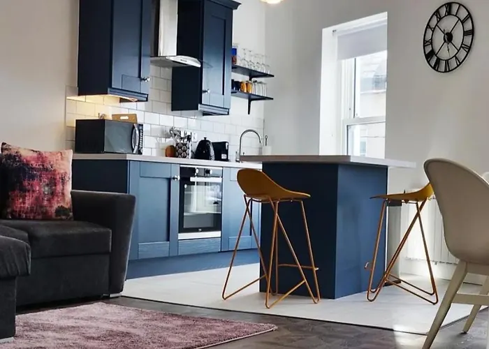 1A Cathedral Place - Cathedral Townhouses Cobh