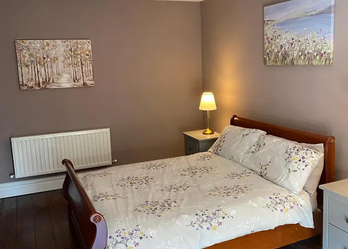 Farnagh House - En Suite Bedrooms