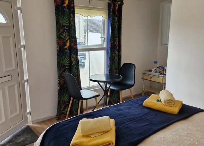 Hillhead House, F94 F6N1