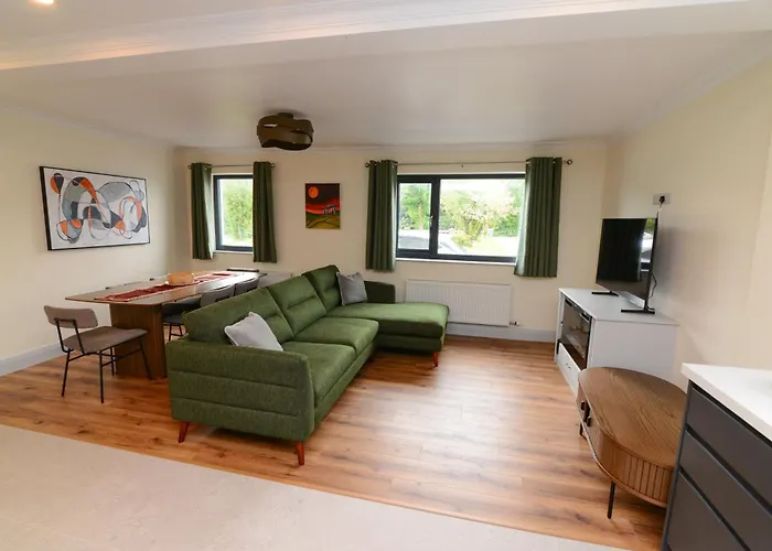 Lodge At The Old Barracks Athenry