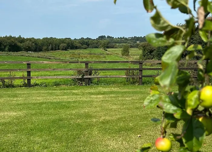 Orchard Cottage Near Glasson Village