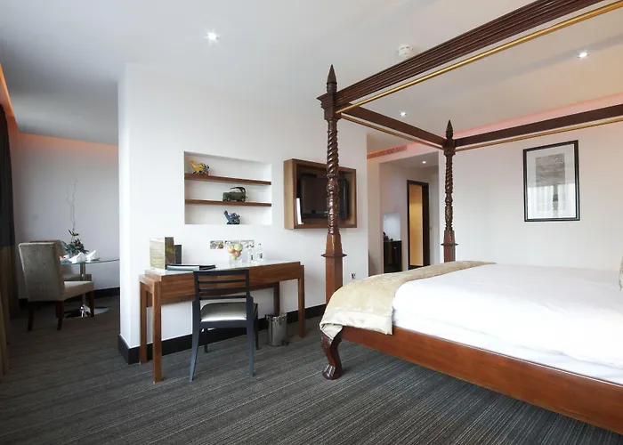 Rochestown Park Hotel & Leisure Centre