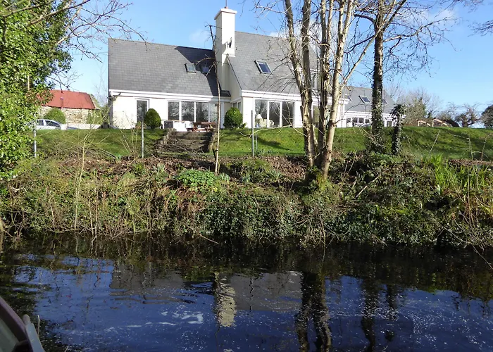 Camillaun Lodge With Lough Corrib Boat Hire Oughterard