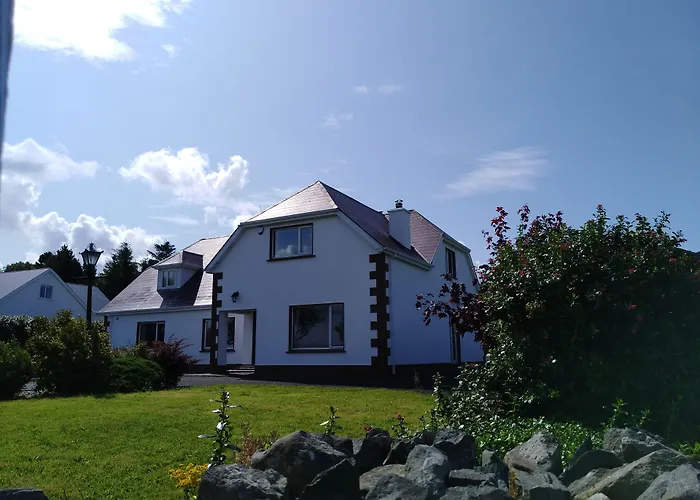 Madra Rua Organic Accommodation