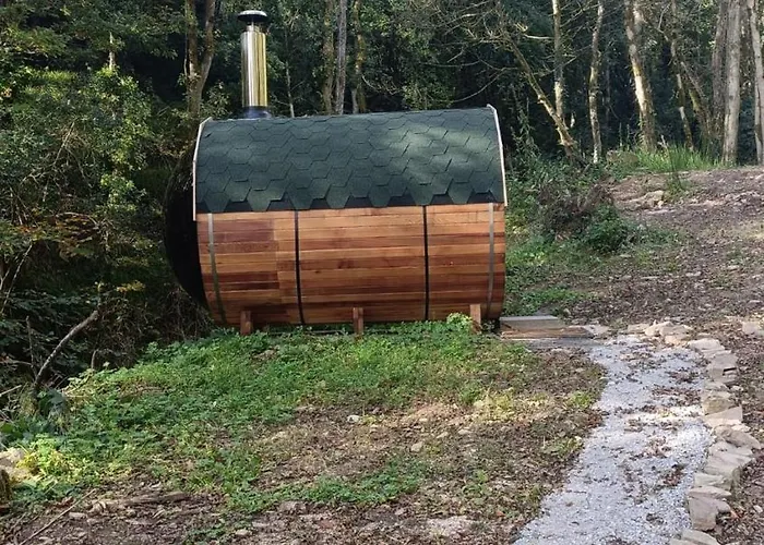 Stream-Side Cabin With Private Sauna Option