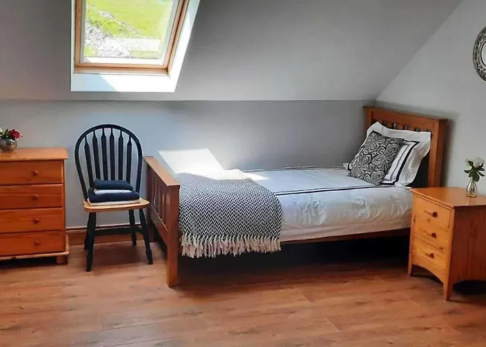 Tranquil Retreat At Ailt Cottage- Sleeps13