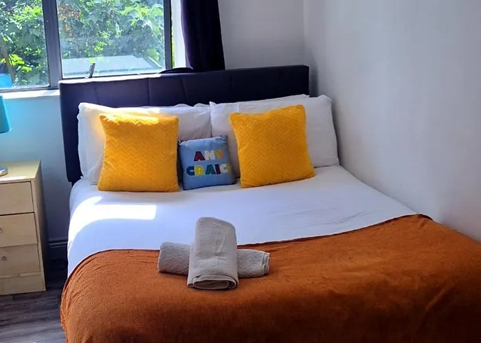 Entire 2Bed Apartment