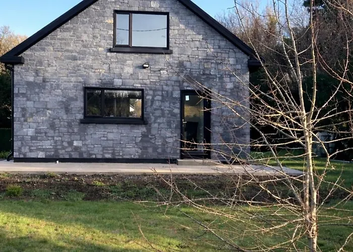 Corrib Waters Retreat, Moycullen