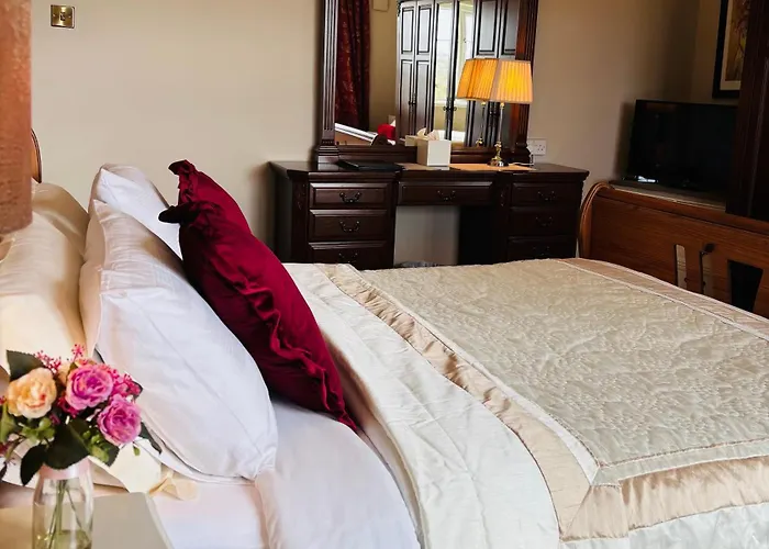 Hillcrest Farmhouse Bed & Breakfast