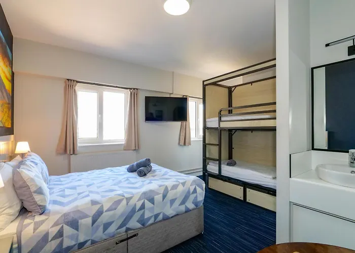Kinlay Hostel Eyre Square - Best Hostel In Ireland 2025