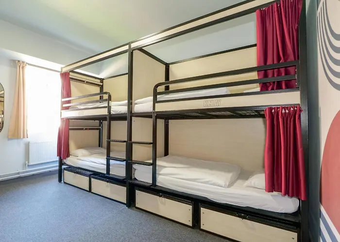 Kinlay Hostel Eyre Square - Best Hostel In Ireland 2025