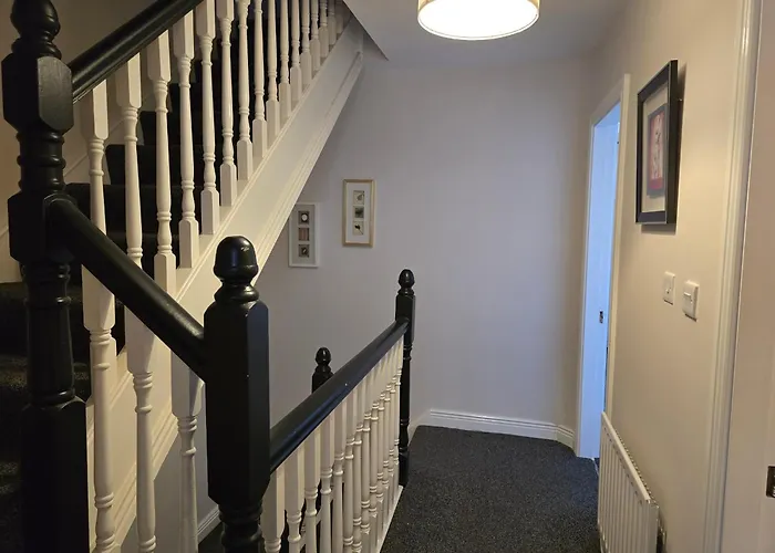 Dublin - 3 Bedroom Cosy Home - Sleeps Max 7