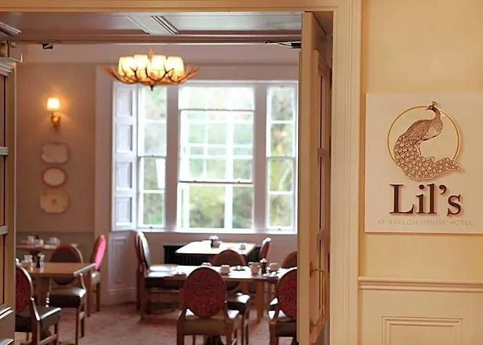 Avalon House Hotel