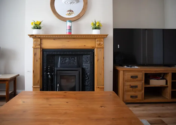 Bright & Spacious 3-Bed In Oranmore 15 Mins From Galway City