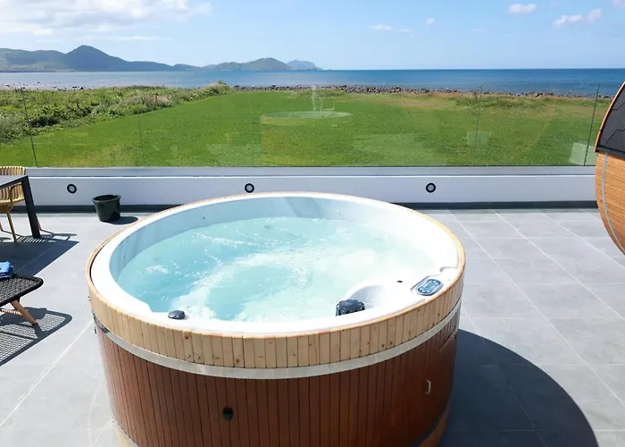 The Smugglers Inn Waterville