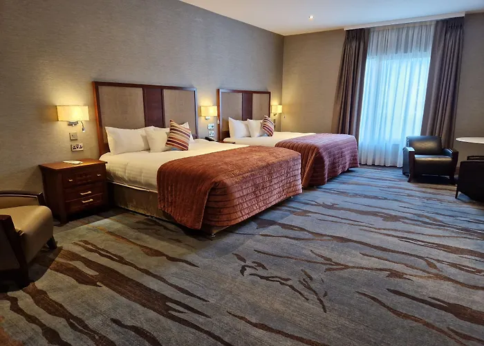 Lawlors Hotel