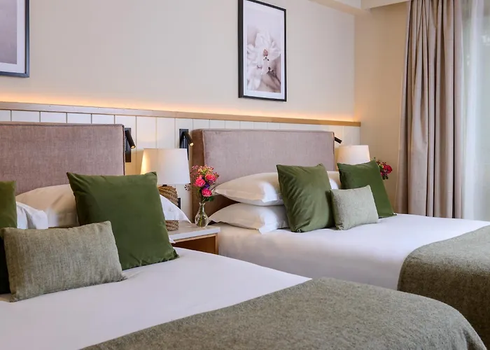 Manor West Hotel & Leisure Club
