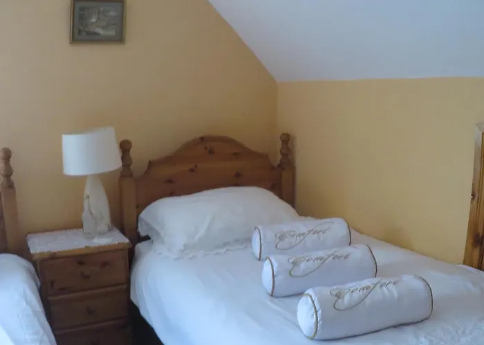 Derghaven B&B, Hostel&Self Catering