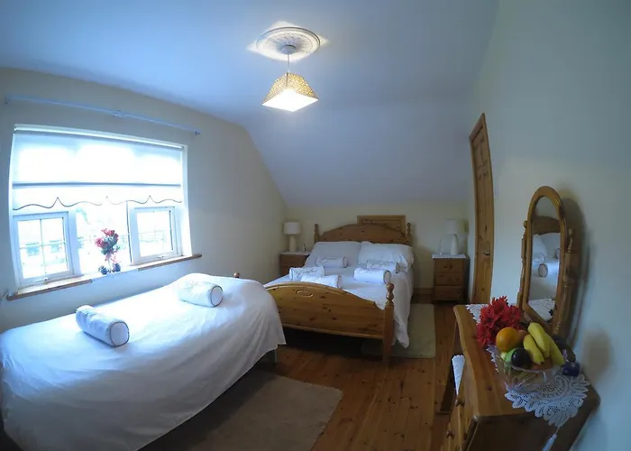 Derghaven B&B, Hostel & Self Catering