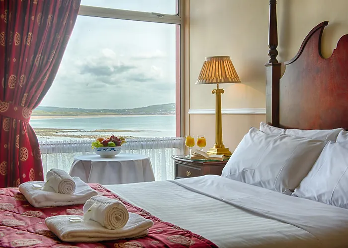Logues Liscannor Hotel