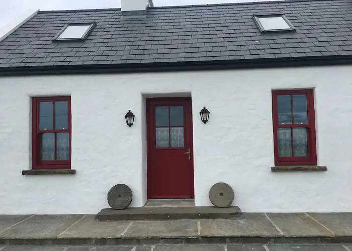 Conway'S Cottage With Sea View Nestling By Cliffs-Of-Moher