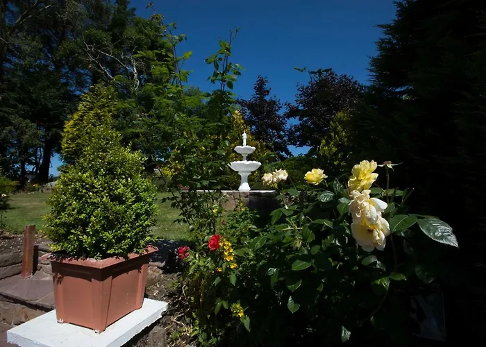 Inch View Lodge