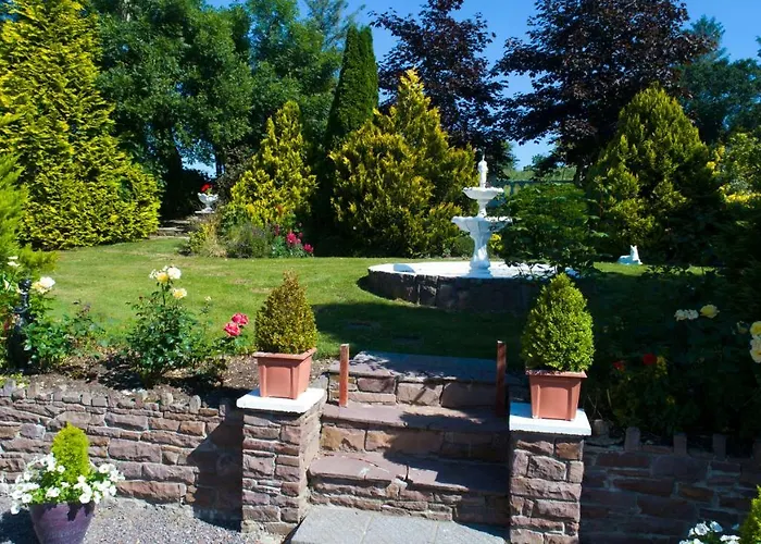 Inch View Lodge